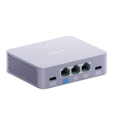 Gateway VPN vedere frontală, aspect general cu porturi de conectare și indicatoare luminoase, design compact pentru birou și munca la distanță